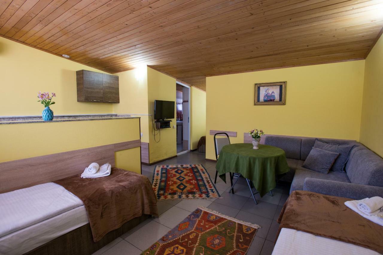 Accent Hotel Tbilisi Buitenkant foto