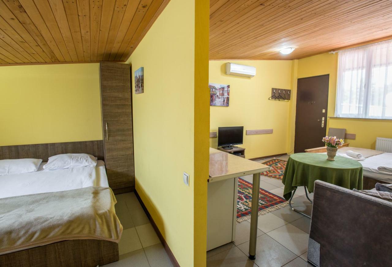 Accent Hotel Tbilisi Buitenkant foto